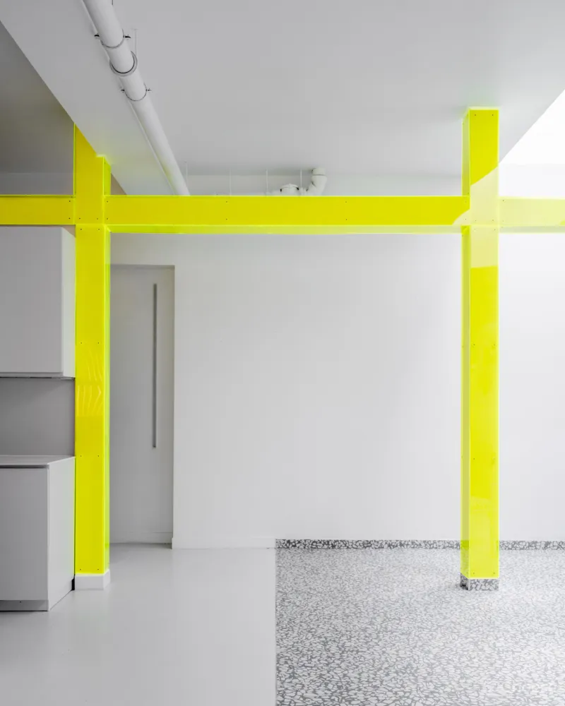 70年老破旧,改完亮三倍!极简设计也能这么有活力