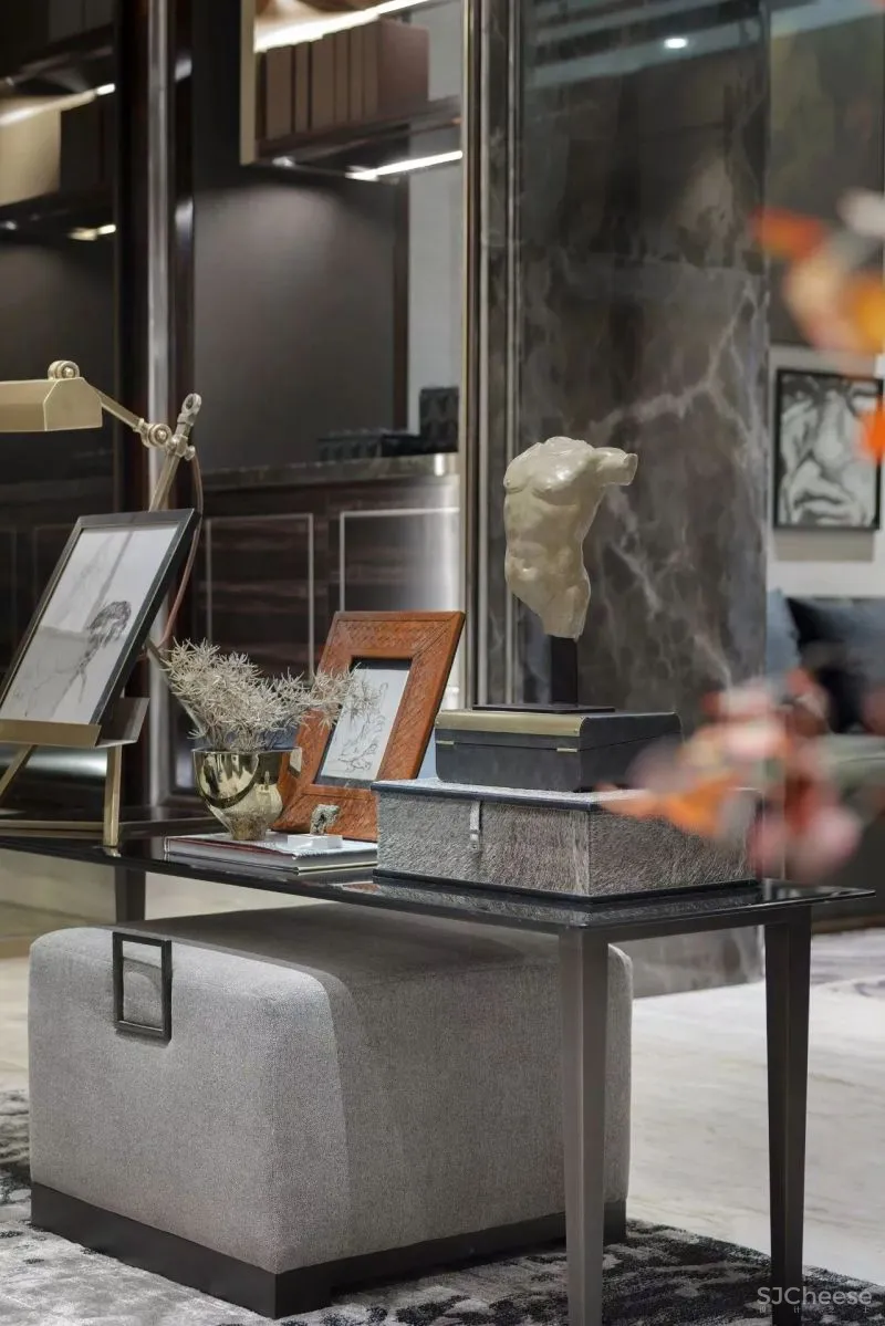 梁志天作品:万科安品园舍别墅,文雅和畅的当代写意 !