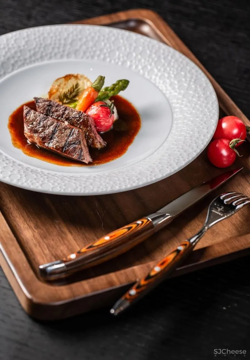 东钱湖畔再现国牌奢华酒店，在隈研吾的美术馆旁，建了一座日式庭院