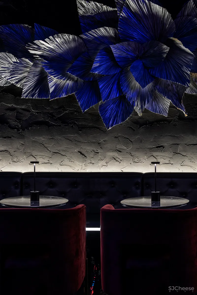 邵龙 • 在木星酒吧|不甘寂寞的宇宙星空,感性与理性的交替共振