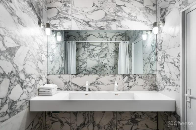 70年老破旧,改完亮三倍!极简设计也能这么有活力