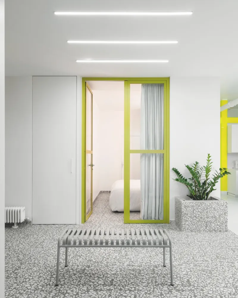 70年老破旧,改完亮三倍!极简设计也能这么有活力