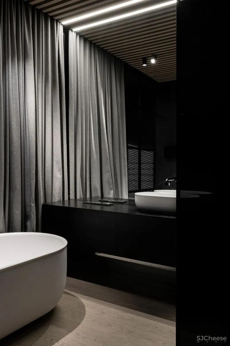 那黑暗的家，给我宁静的眼，我让它来寻找光明