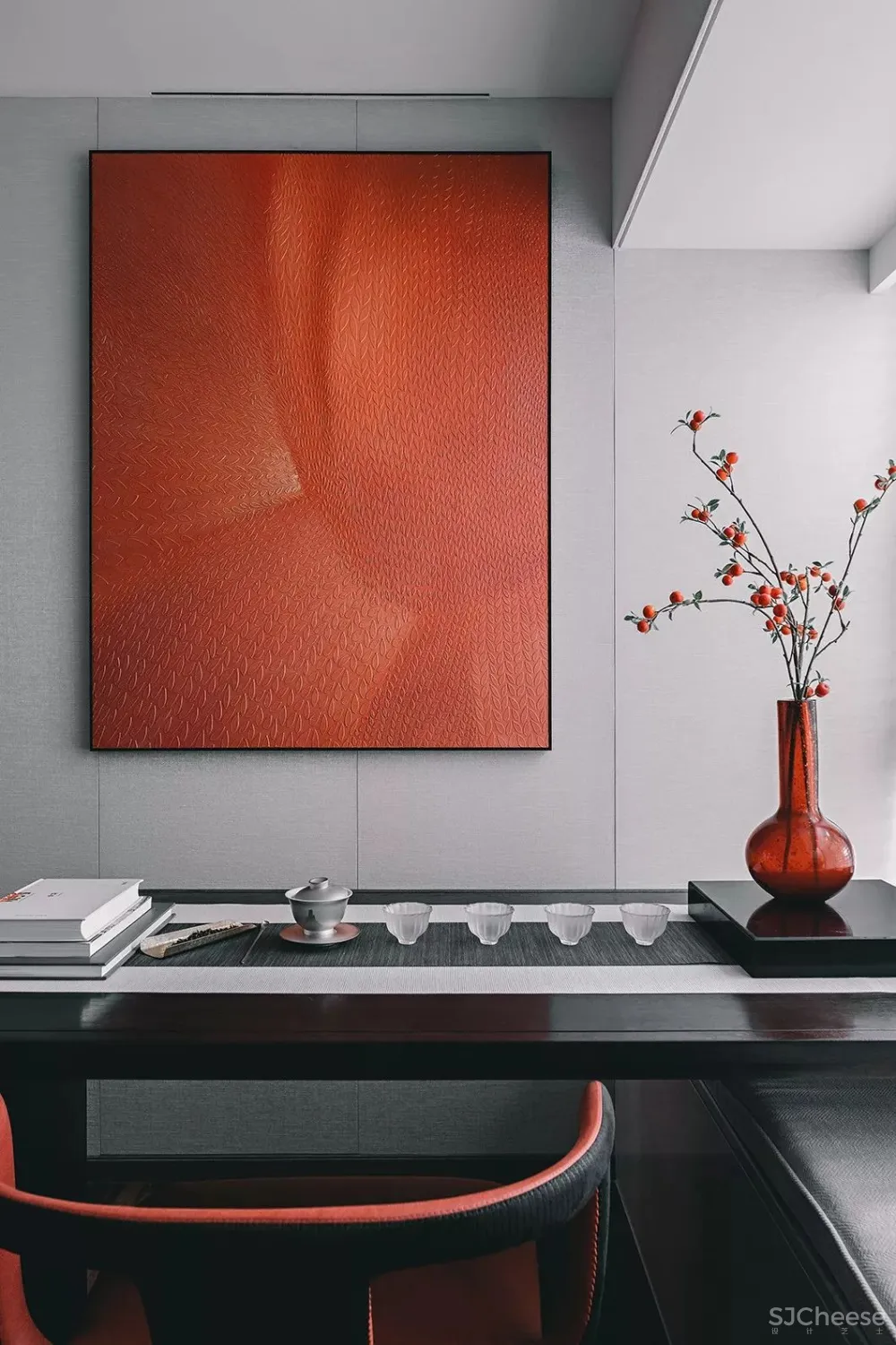 高级灰+中国红,当代东方美学的完美演绎