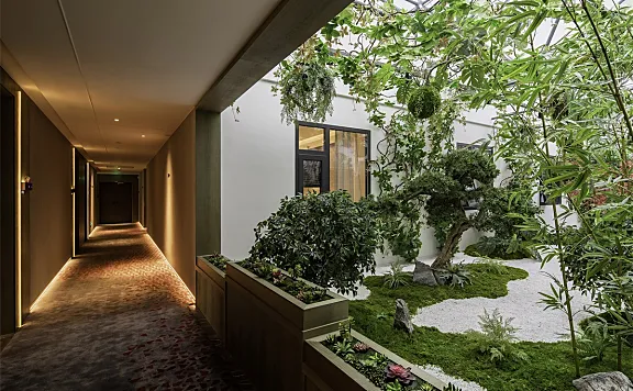 于自然与艺术间，焕新居住体验 ——乌海蓝梦酒店丨北京非设计