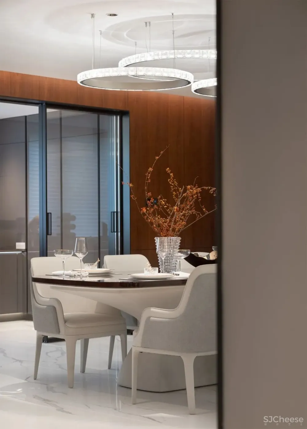 锐度设计丨绿地·麓云国际样板间：轴心时代，塔尖风尚