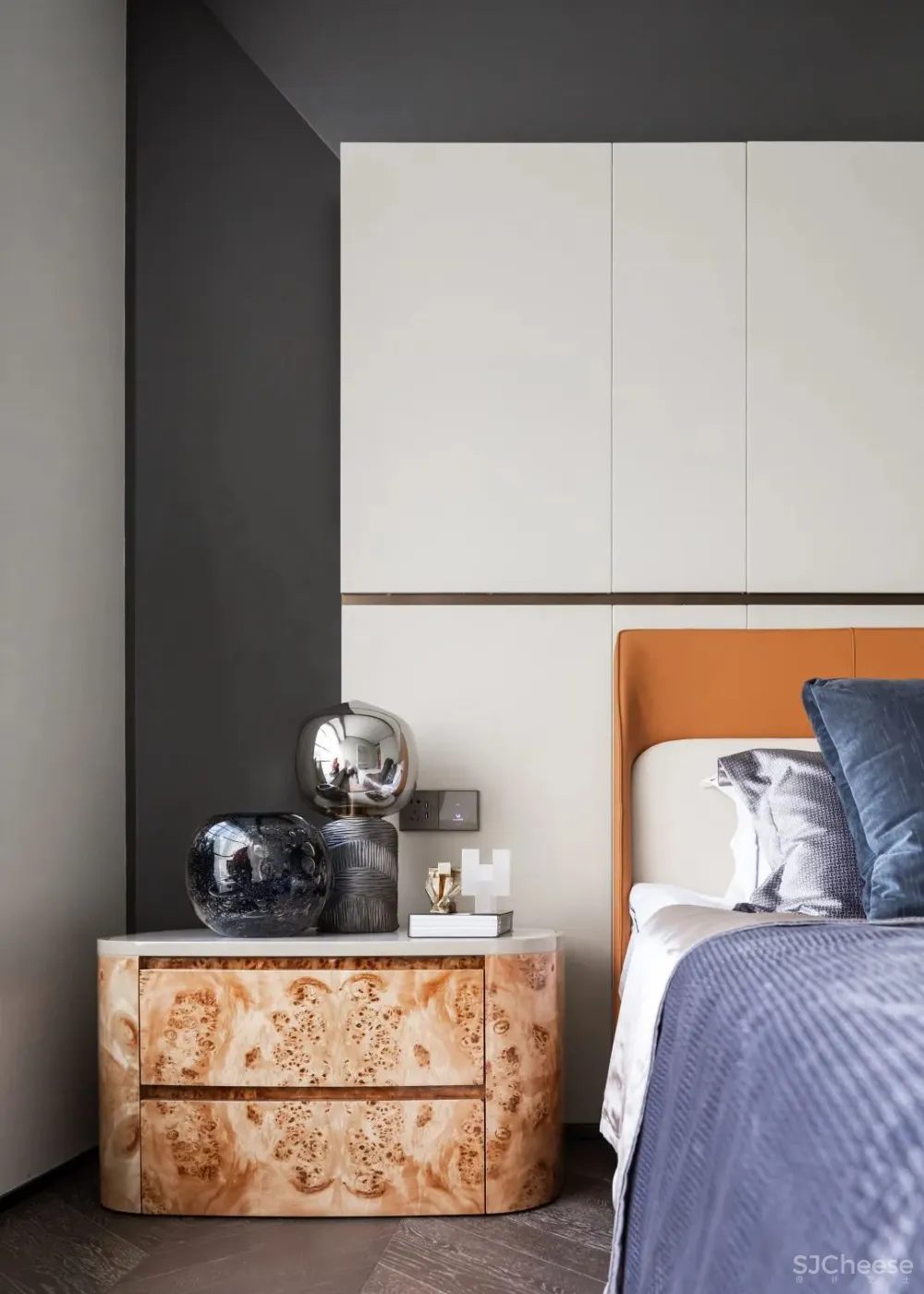 锐度设计丨绿地·麓云国际样板间：轴心时代，塔尖风尚