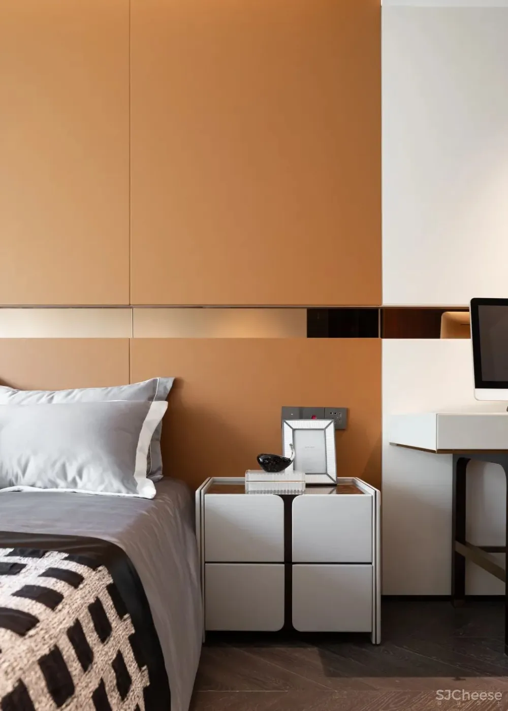 锐度设计丨绿地·麓云国际样板间：轴心时代，塔尖风尚