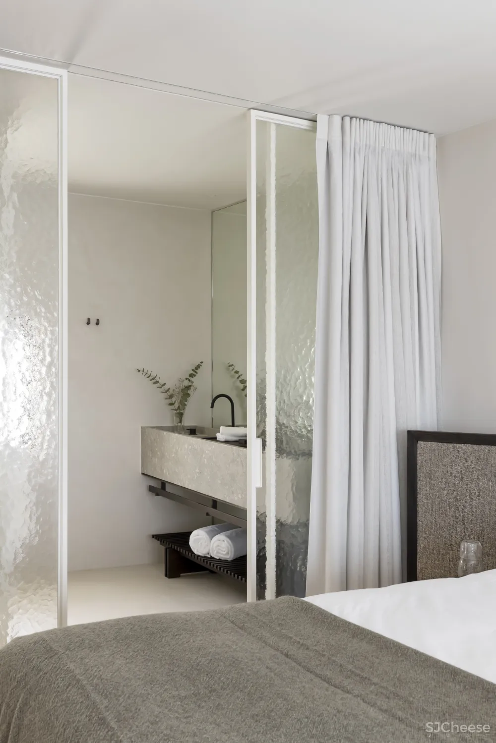 ANDY KERSTENS新作丨比利时MUD RESIDENCE宾馆