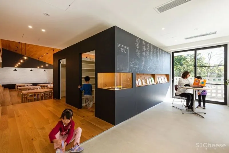 2021年首个火爆朋友圈的日本幼儿园,有钱人家的孩子无法想象的快乐!