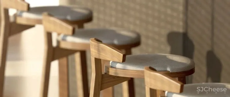 每个户型都有超大泳池,任何大平层跟它比都弱爆了!