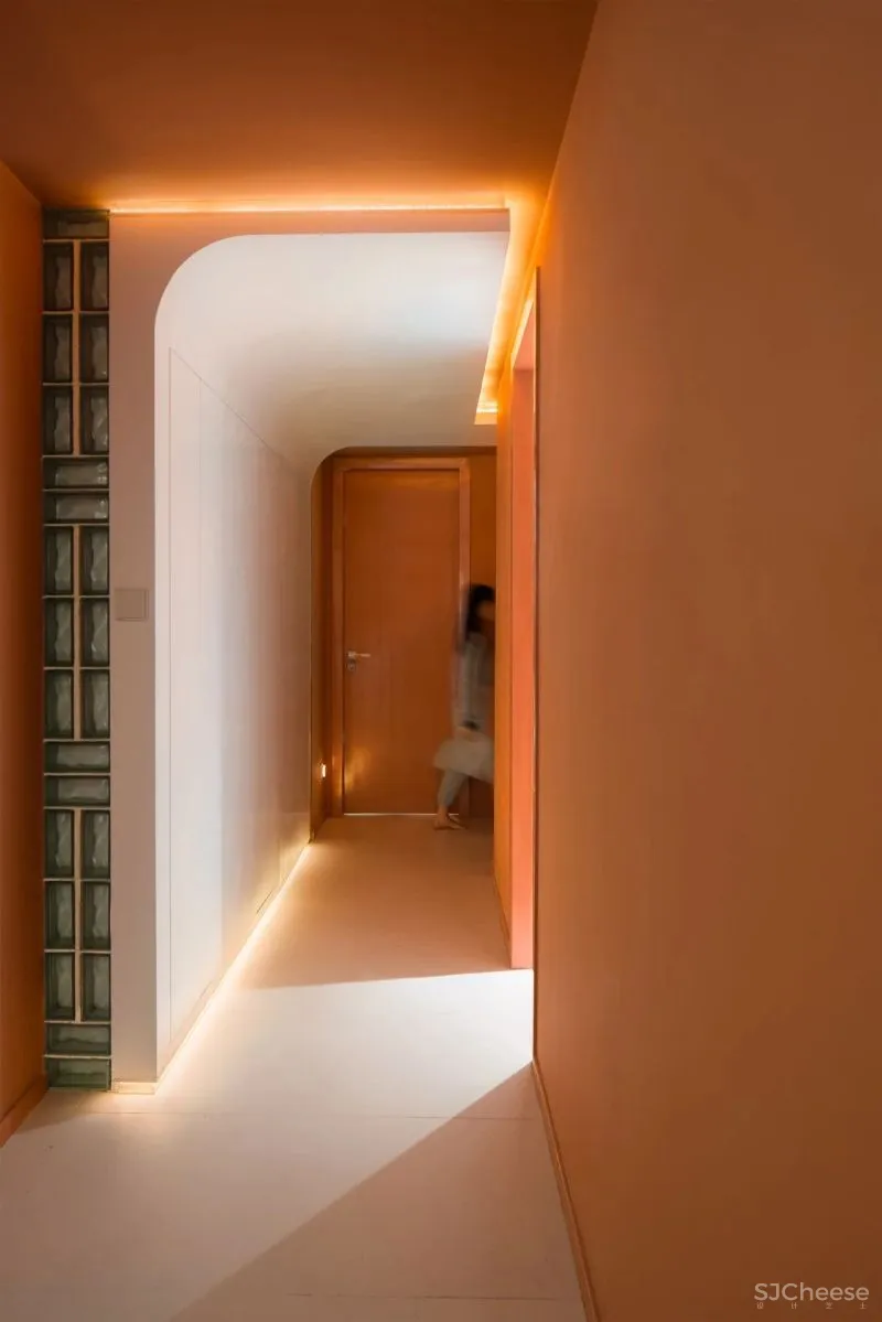 重庆鬼才设计师,教科书级别改造,地窖变身阳光房