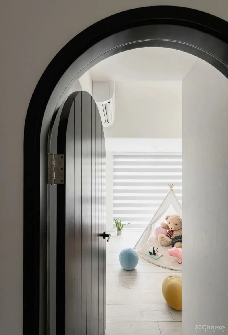 简化客厅功能,开启空间放大术!