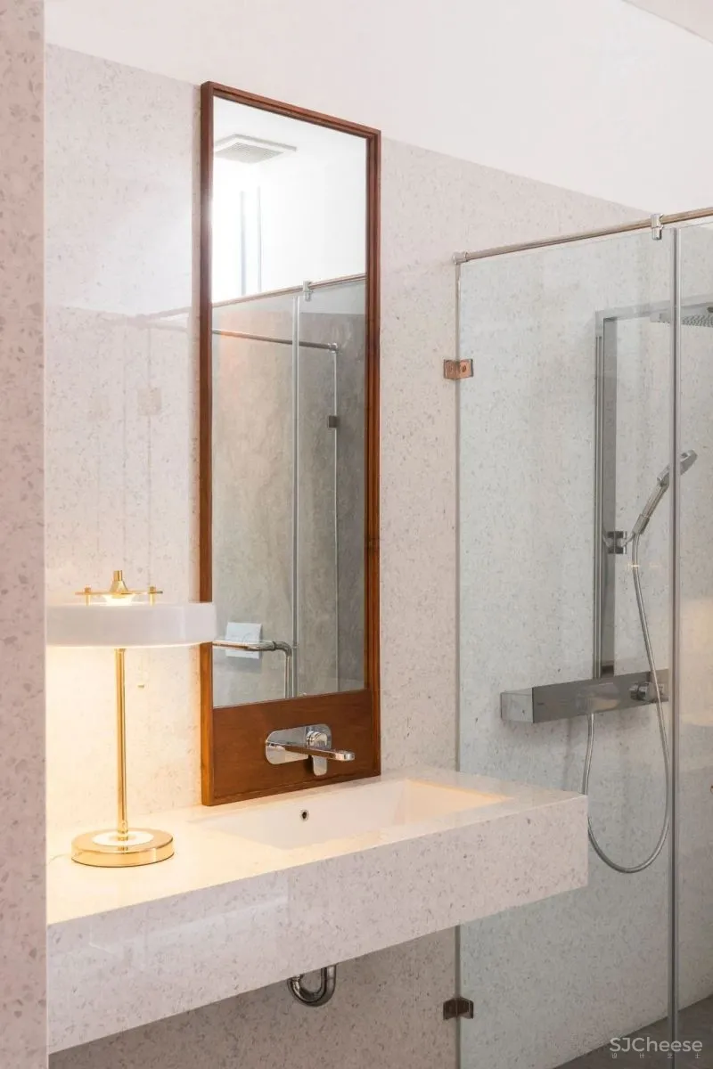 Serene Timber Screen House in Jakarta