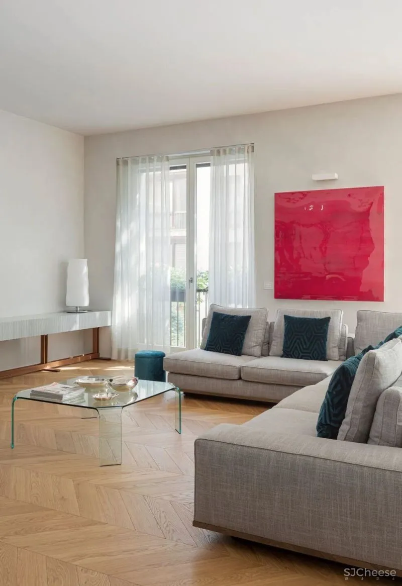 250㎡公寓大爆改,诠释出欧洲古典气质!