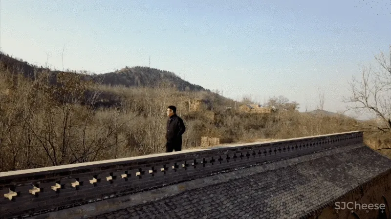 河南夫妻分居20年,改造出极致婚房:住窑洞、泡温泉