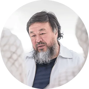 中庭的装置设计,就该有这样的创意