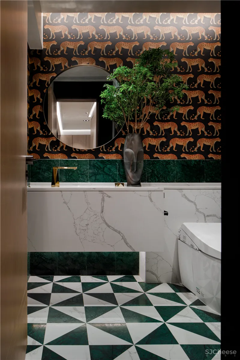 一个人的豪宅!90小伙买下195㎡江景房,猫房装「空调」,真的凡尔赛!