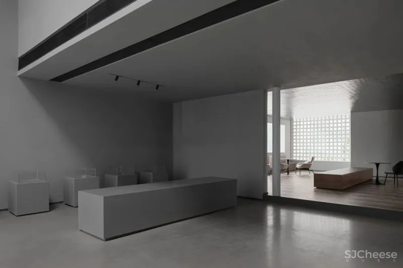 Apperceive ｜白色“盲盒”