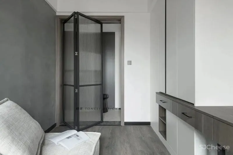 简约黑白灰,LDK一体化设计,拥有MINI花园的轻工业之家 桐里空间设计