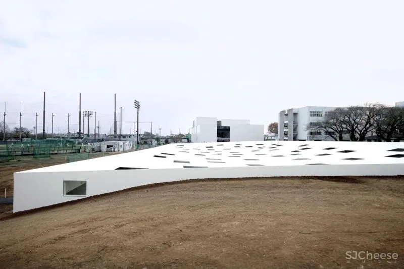 石上纯也新作,屋顶有59个洞,却没一根柱子!