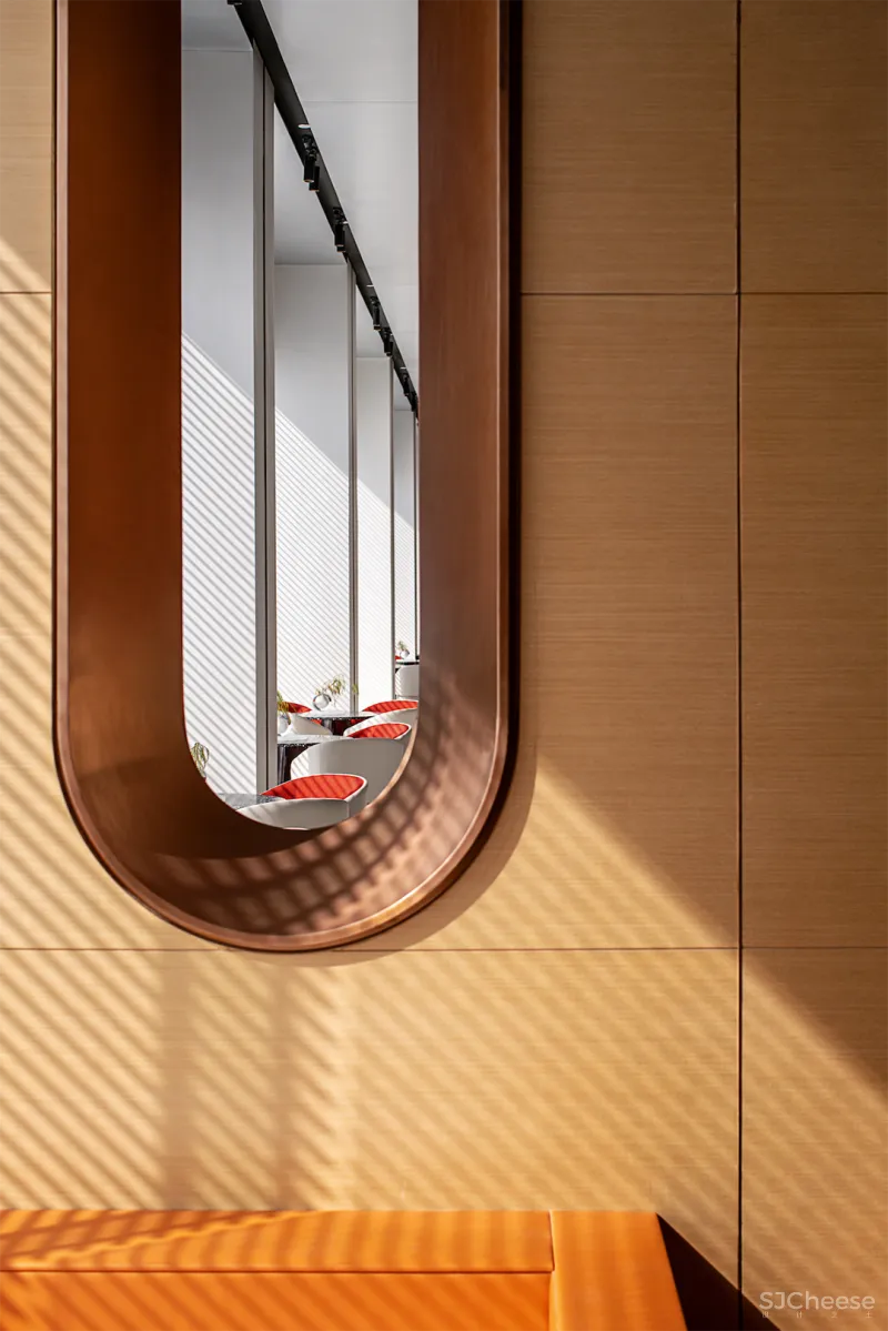 共生形态 未来公式——科技与情感的营造