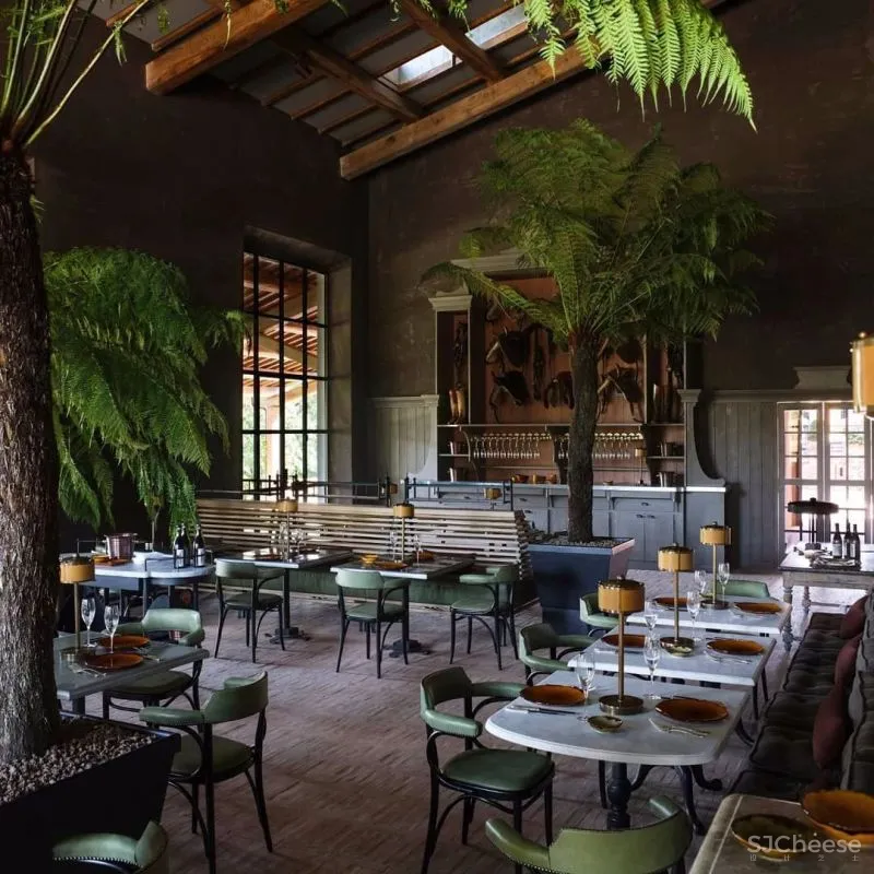 永 恒 的 静 修 一千多年历史的意大利城堡庄园酒店揭幕!