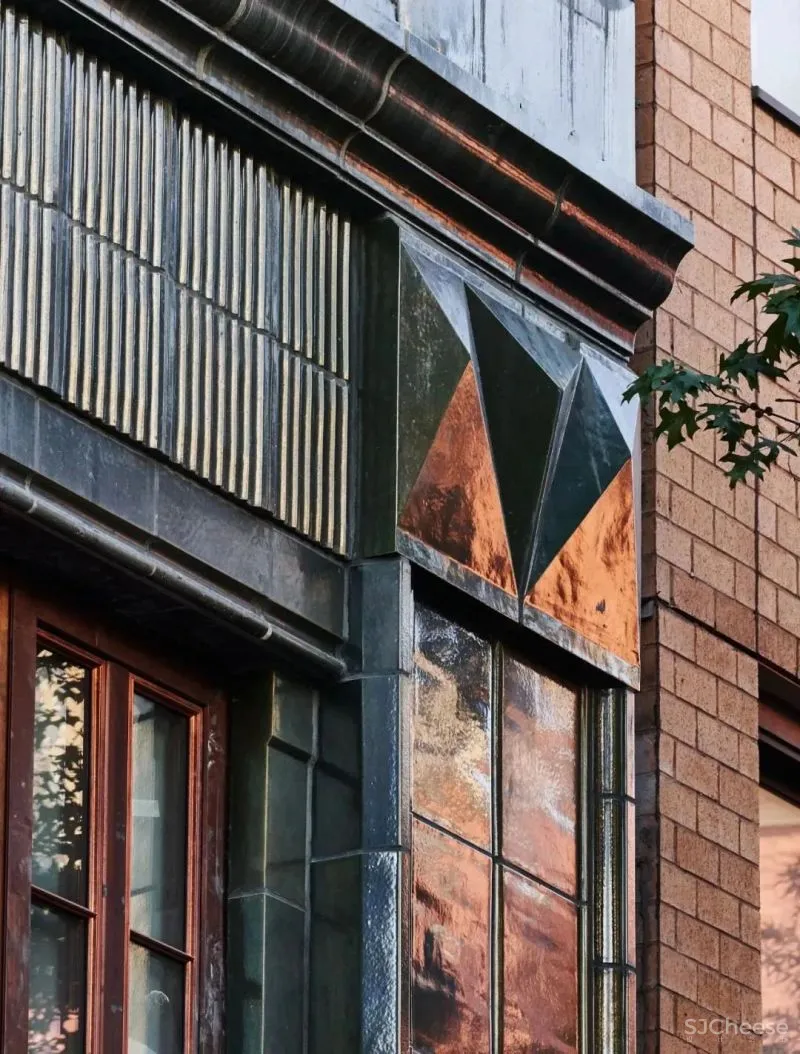 见过复古风的豪宅吗?不得不说,这设计太高级了!