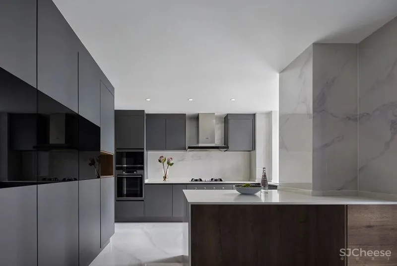 鸿艺源 深圳新天鹅堡 270m² 大平层设计,匿大美于无形,藏万象于天成!