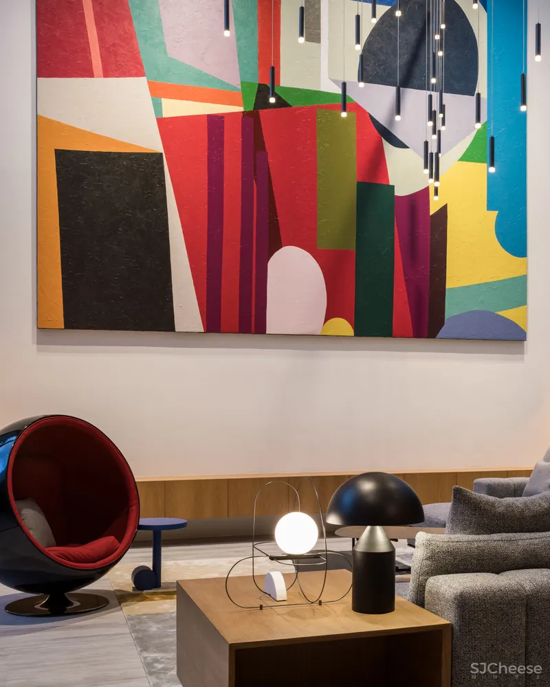 950㎡ 双层别墅,用光影做最美的装饰