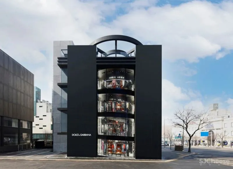 让·努维尔新作:D-G首尔旗舰店,被包裹的‘圆柱’