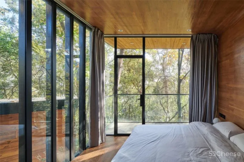 新作 四个隐于山林的温泉小屋