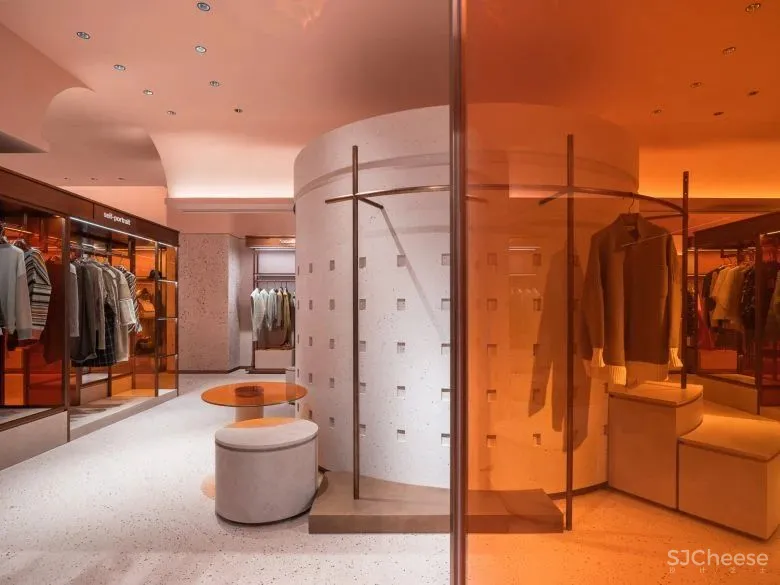 打造宇宙飞船环境的空间设计