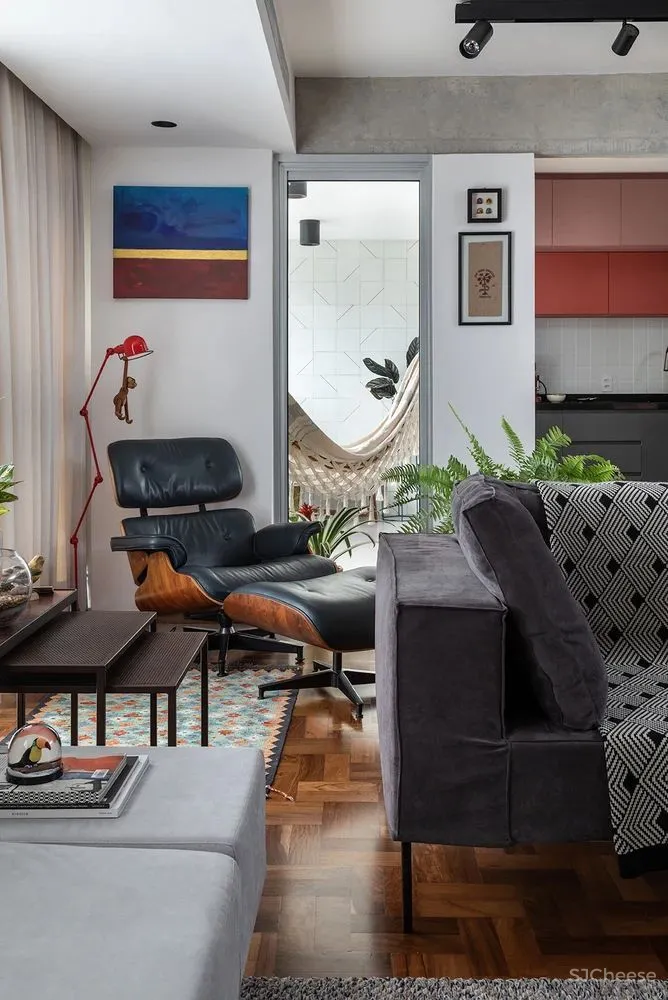 这个冷酷又温暖的生活家,让一个粗犷男人用起了粉色调!