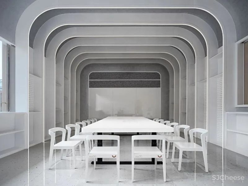 MEIYI 英皇儿童艺术学院 随时序流动的空间画布