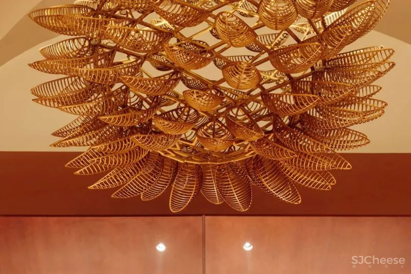 HIGHLIGHTING NATURAL MATERIALS RESTAURANT NÓMADA IN LISBON