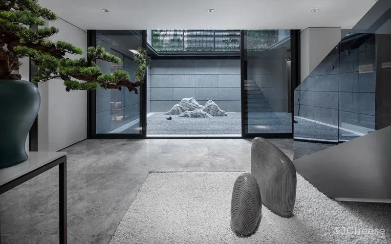 越中式，越质朴