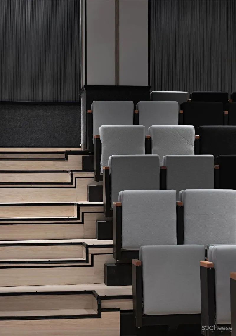 MEIYI 英皇儿童艺术学院 随时序流动的空间画布