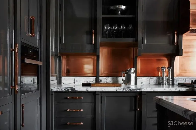 见过复古风的豪宅吗?不得不说,这设计太高级了!