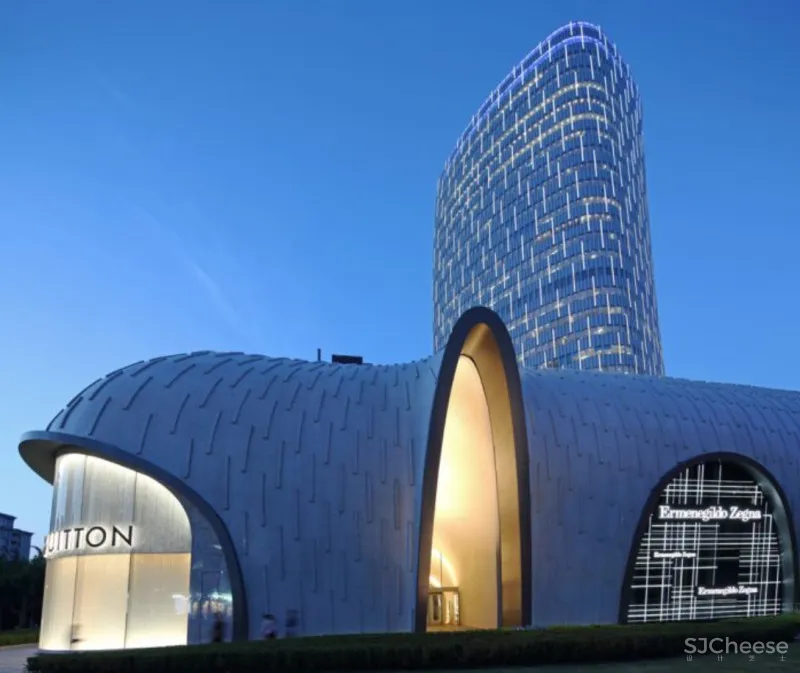 Louis Vuitton日本旗舰店新开幕,全定制艺术介入 X 顶奢大品牌