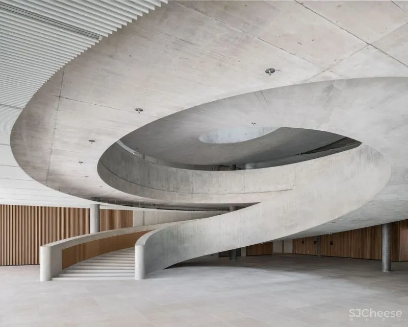 楼 梯 [ lóu tī ]