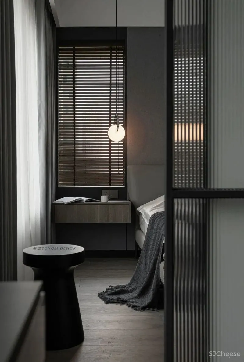 简约黑白灰,LDK一体化设计,拥有MINI花园的轻工业之家 桐里空间设计