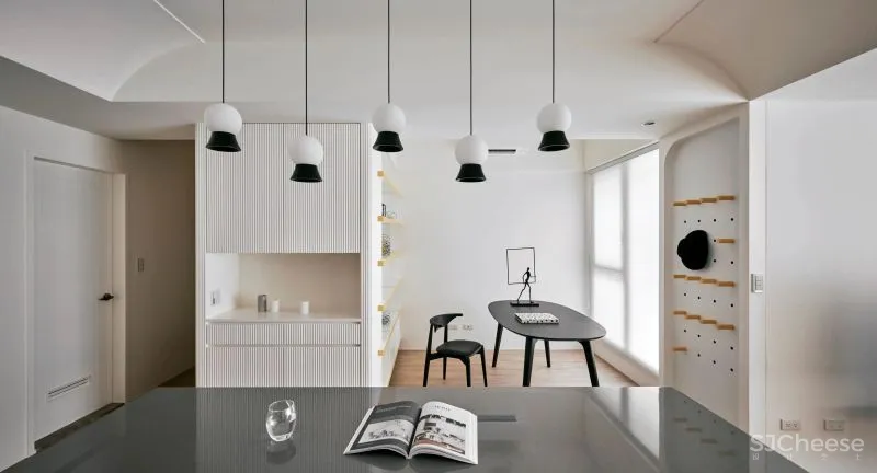 简化客厅功能,开启空间放大术!