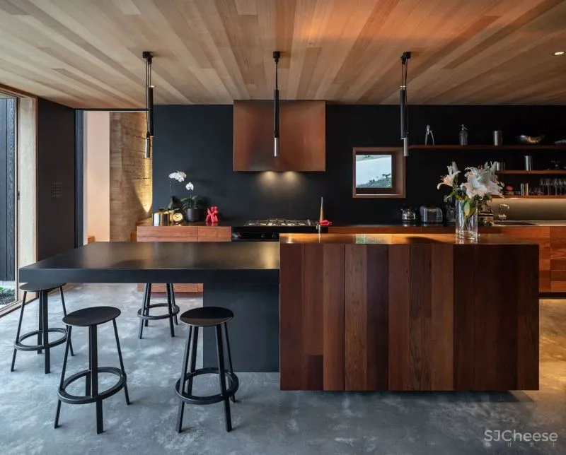 建筑师的家,不装窗帘用条木,将自然“框”进家里