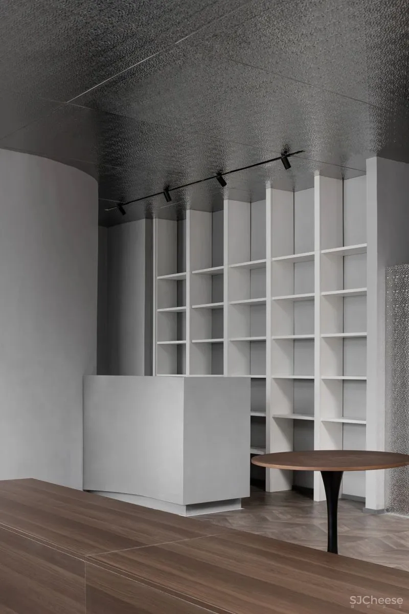 Apperceive ｜白色“盲盒”