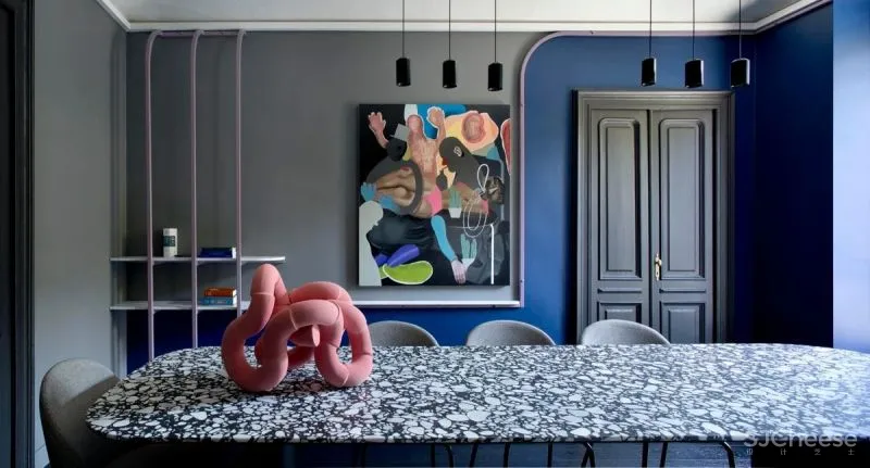 充满蓝调的公寓,用色太前卫了!