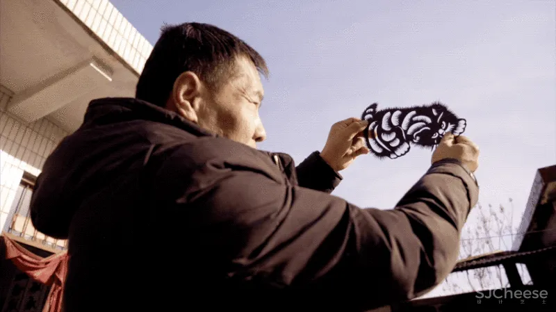 河南夫妻分居20年,改造出极致婚房:住窑洞、泡温泉