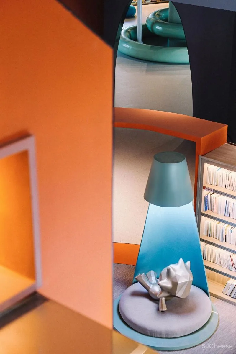 源于安徒生的设计灵感,钢筋水泥下的童话书屋 宇合光年