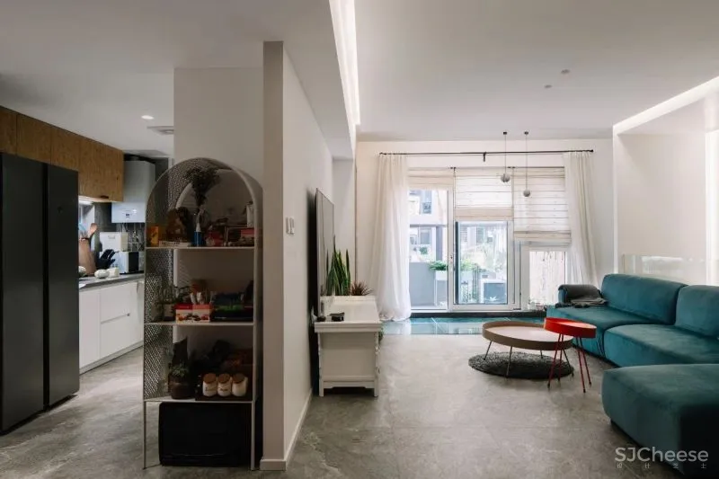 重庆鬼才设计师,教科书级别改造,地窖变身阳光房