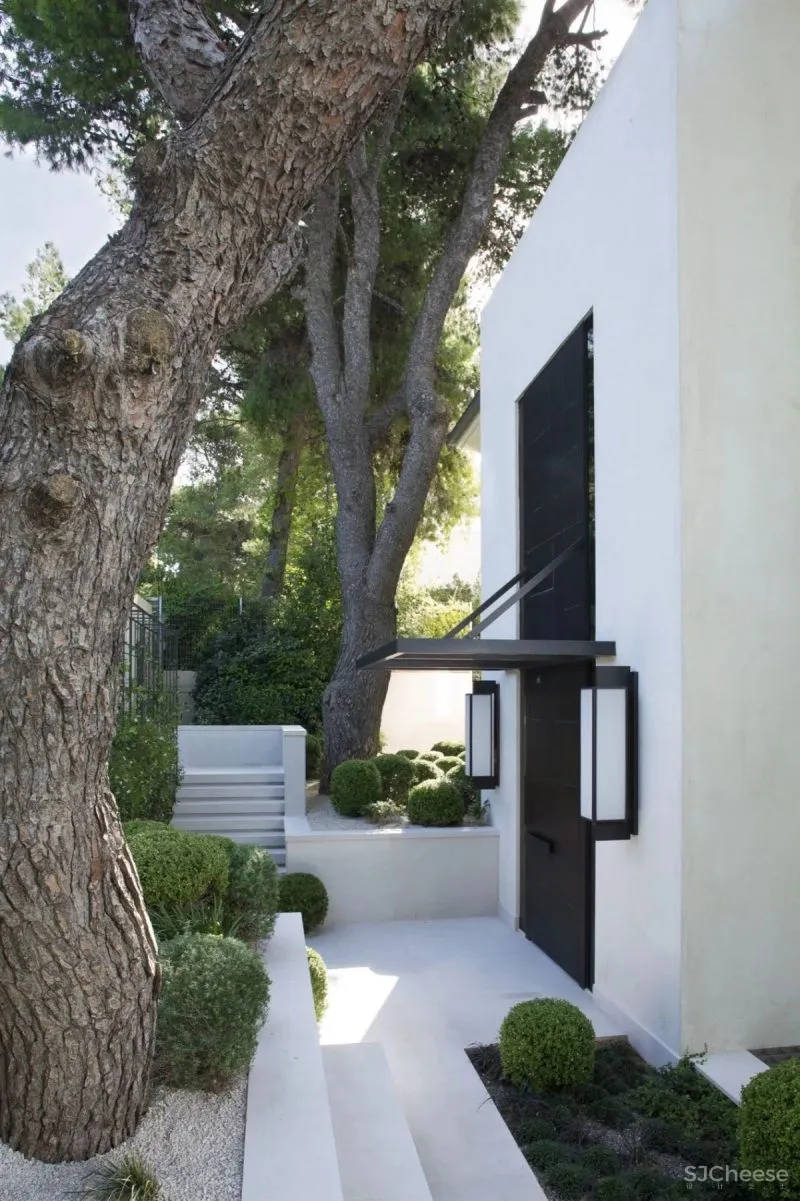 Christian Liaigre-是法国天才室内设计师和建筑师!